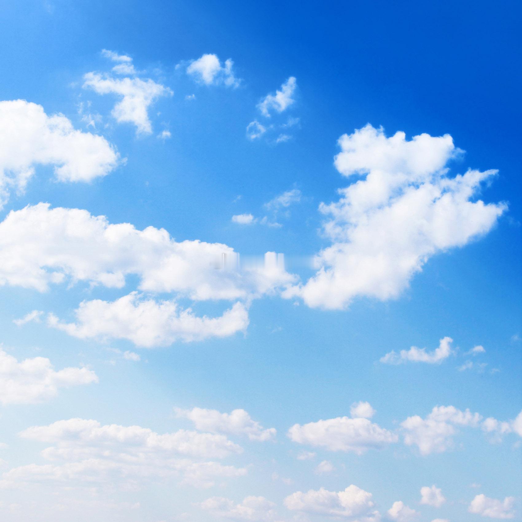 蓝天白云准备起诉老臭：一条轮胎引发的热搜~~~从一个冰淇淋到一条轮胎，蓝天白云这