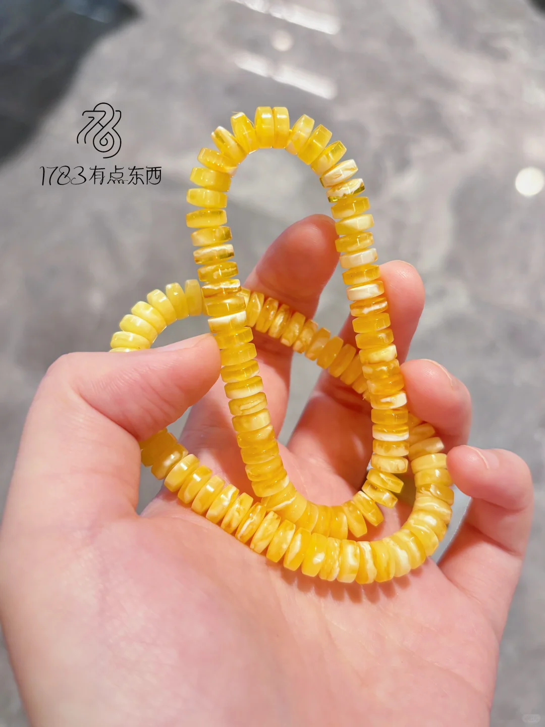 来吃奶呼呼的蜜蜡奶片串儿吧