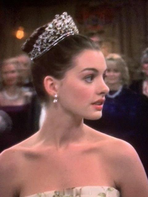 普通女生最快最简单粗暴逆袭变美的方法：抄、坚持、死磕细节。① 学、模仿比你好看的