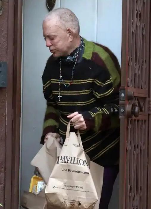 又一个好莱坞巨星被斩杀，曾经风靡万千少女的好莱坞硬汉米基洛克，出演过史泰龙的《敢