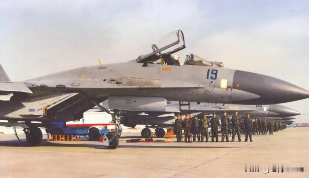 1. 中国300亿美元买的俄制武器为何退居二线：90年代中国因装备落后，斥约32