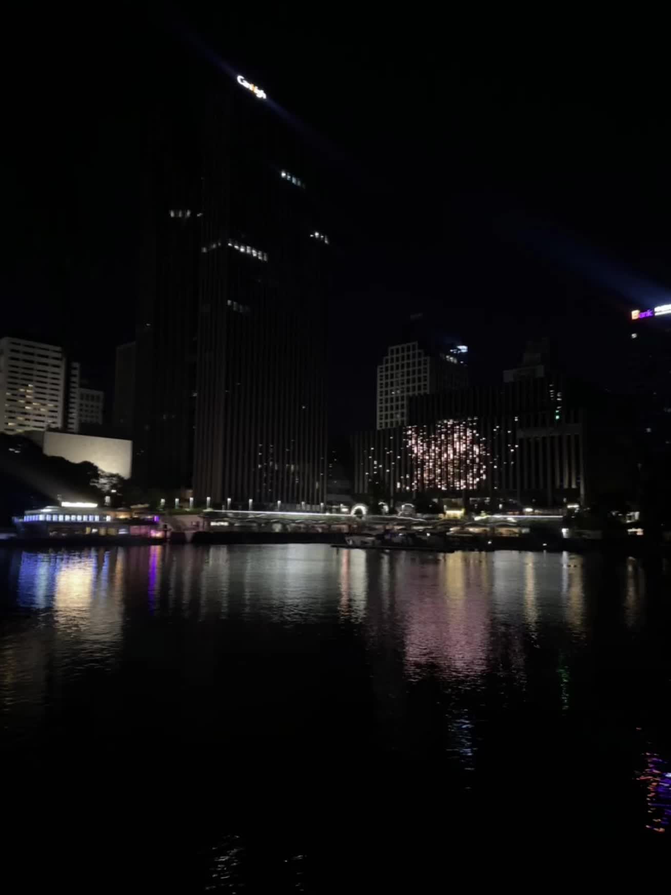 夏天像气泡水一样消散