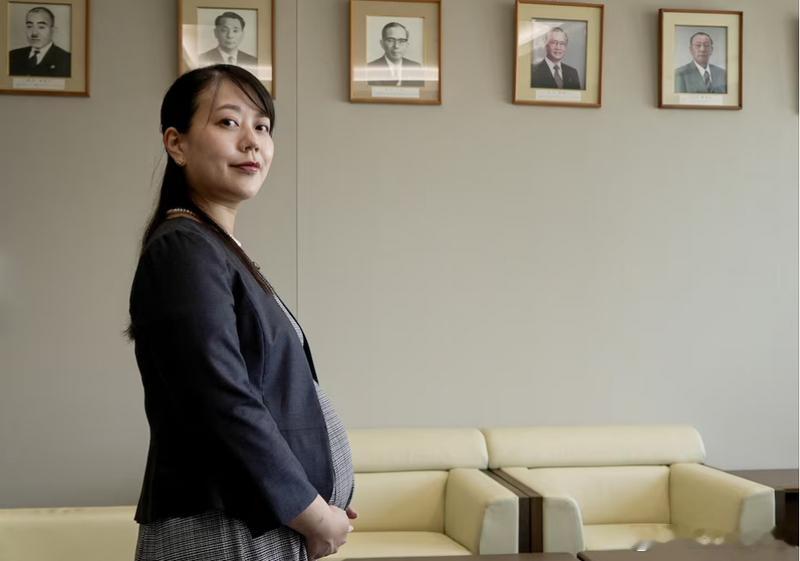 日本首位在任期间申请产假的市长 33岁女市长今日起休产假海外新鲜事 日本京都府八