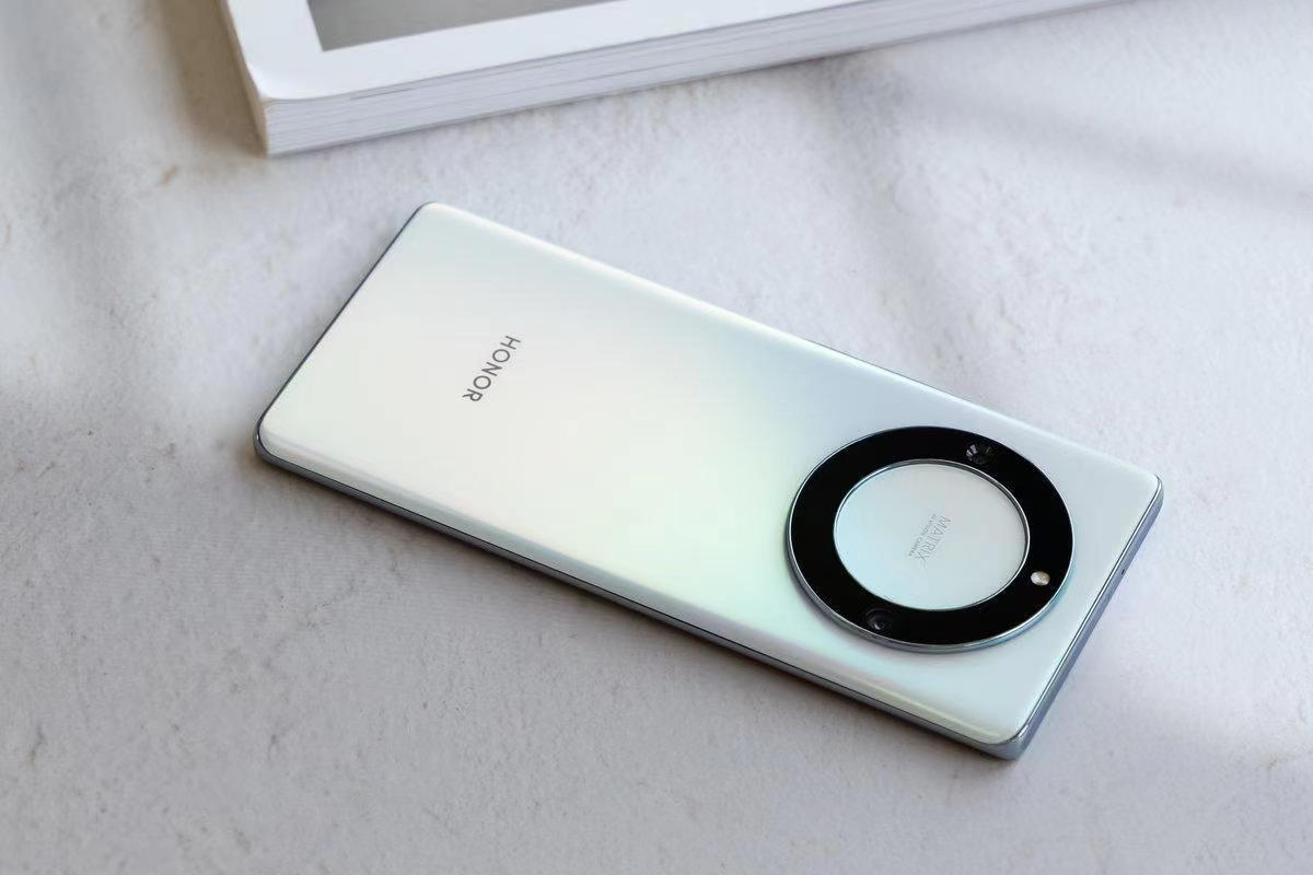 千元预算换哪款手机比较好？近期热门的荣耀X50、OPPO K11值得买吗？现在就