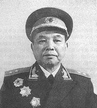 1953年，西康军区司令员刘忠回了一趟老家，本是探望多年未见的老母亲，却没想到在