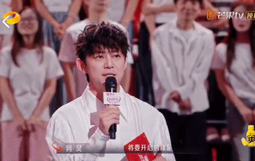 《时光音乐会》首播，五届超女同台，湖南卫视做综艺还真是牛啊！
这一季的《时光音乐