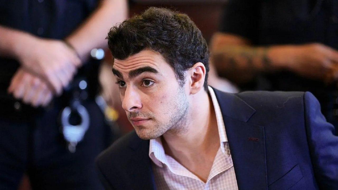 36岁的马克·安德森因冒充联邦调查局特工被捕，他试图营救被控于2024年杀害联合