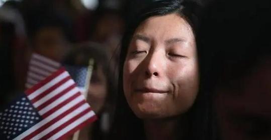 一位美国华人表示，华人精英移民到美国之后，不出两代，基本上都成为普通人

把美国