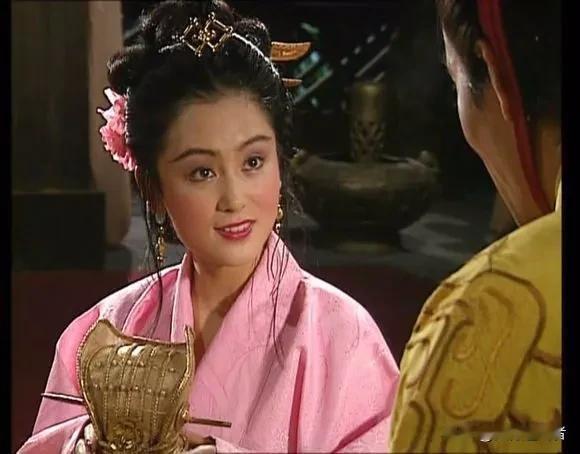 在文学或影视作品中名气很高的十五位虚构人物，你知道几位？
1、貂蝉。“四大美女”