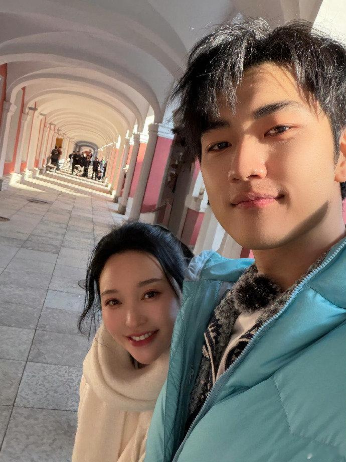 金莎说孙丞潇是古风小生金莎说孙丞潇是玉面人夫被金莎的花式夸奖甜到了！从撕漫男到少