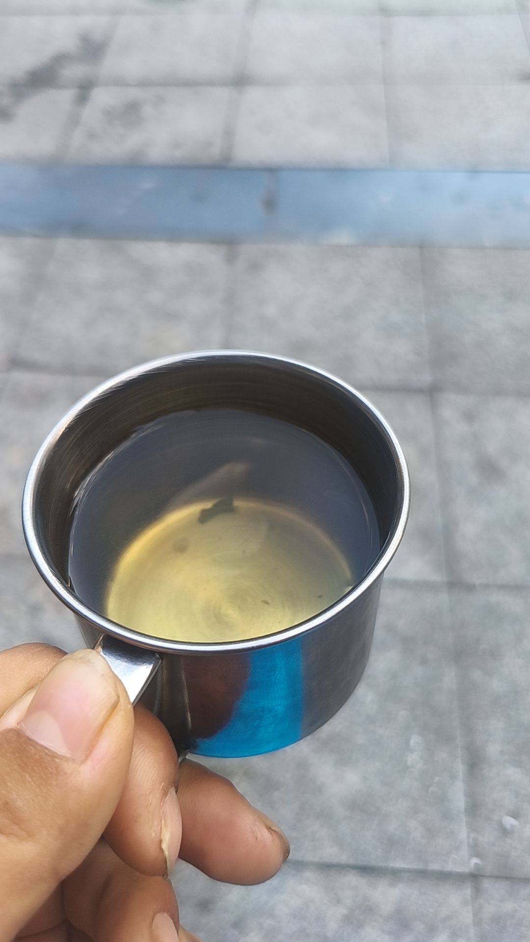 喝一杯早茶，开启平淡的一天