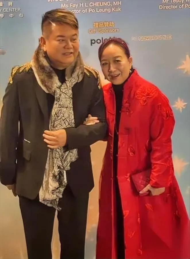 陈百祥藏了46年的事

最近自己说开了

他和黄杏秀的“丁克”，压根不是选的
