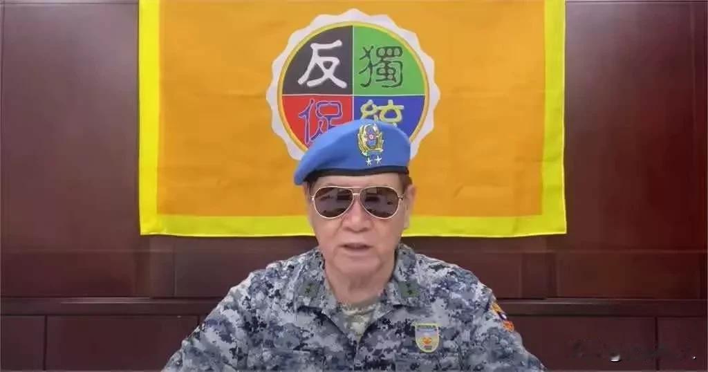 普京在乌东开的“美粉粉碎机”。
普京采用的是小刀放血，以逸待劳，围三阙一，步步为