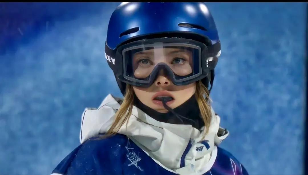 谷爱凌怎么做到外表强大内心抗压的？
她每周都给自己安排一场大哭，
还必须要高效地