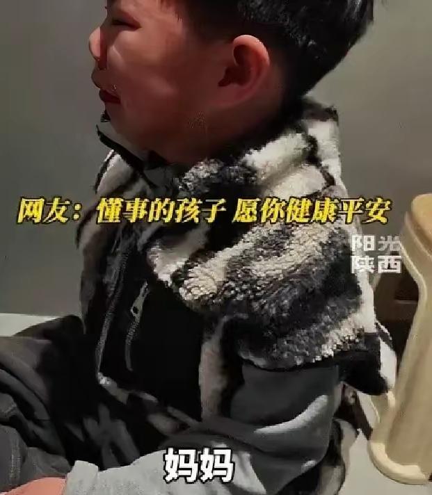 谁能接受的了啊，河北，一男孩妈妈因病去世，有一天，孩子回家就跟爸爸说，自己想一个