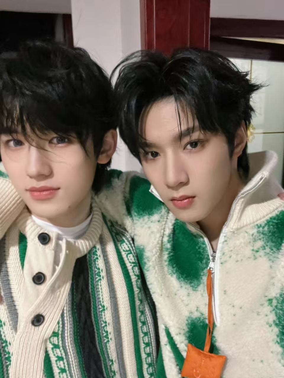 00后有自己的ai磕爱文学虽然我们碗盆一直不仅在舞台上很有cp感，私下里也就是黏