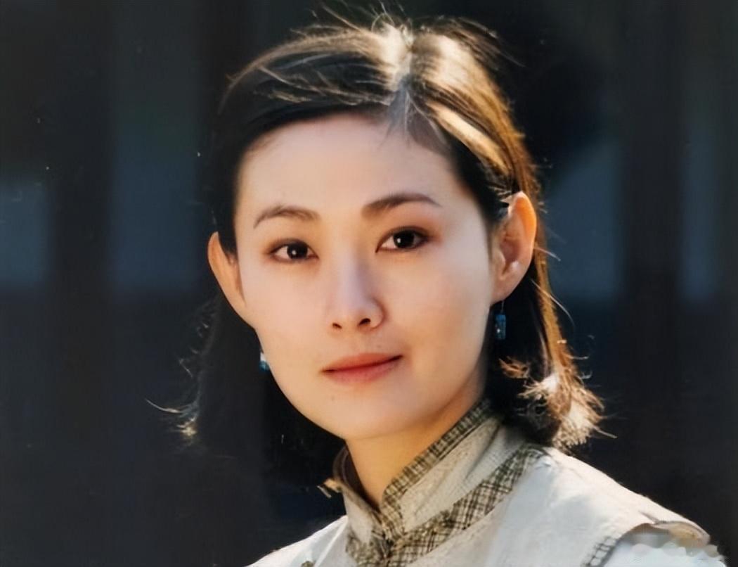 她不是天生的演员，她是被逼出来的先说一件事。王思懿的名字，很多人是跟"潘金莲"三