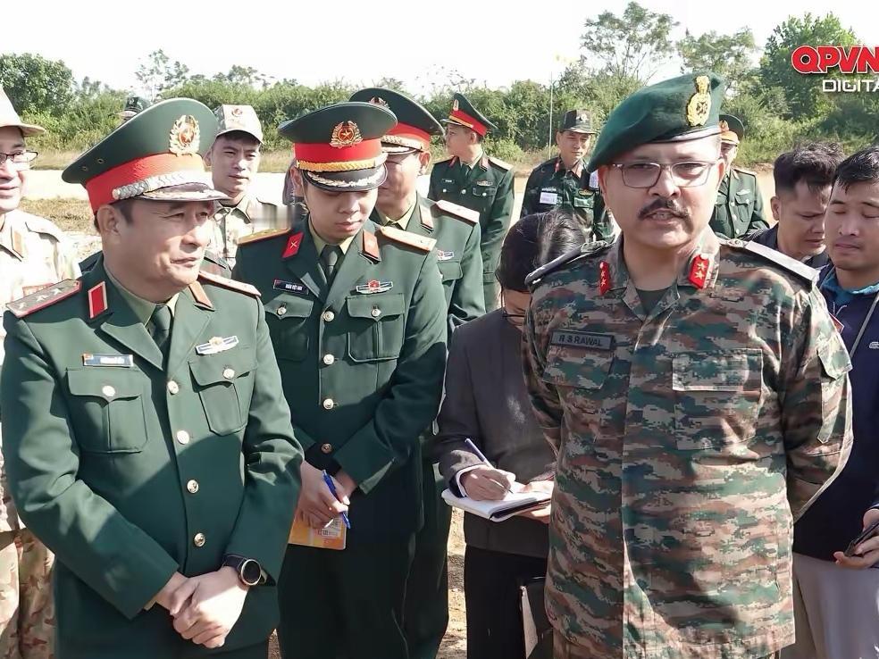 越印联合2025军演，地缘政治信号

11月27日上午，越南人民军副总参谋长冯士