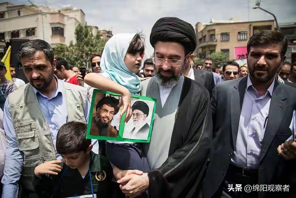 据伊朗国际报道：哈梅内伊之子有望接班？但还没得到官方证实。

最近“伊朗国际”报