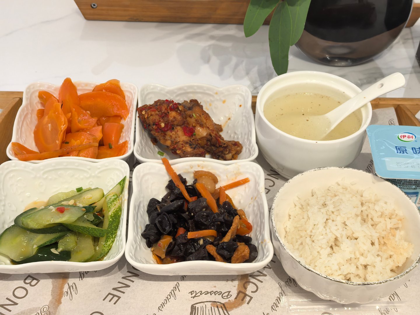 吃上鸿蒙大酒店了家人们！ ​​​
