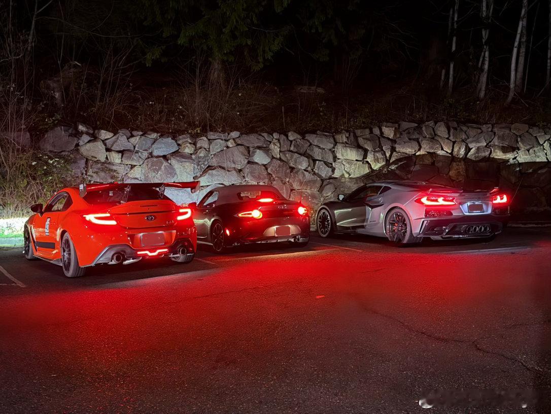 打工人下班晚练一哈。