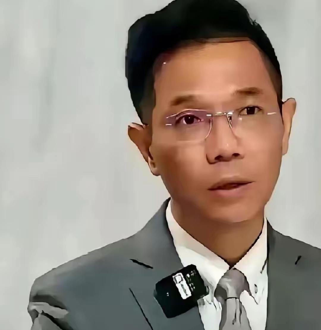 申家敢把全家老小、半辈子积蓄押在一个律师身上，
理由只有一句糙话：这位爷，压根没