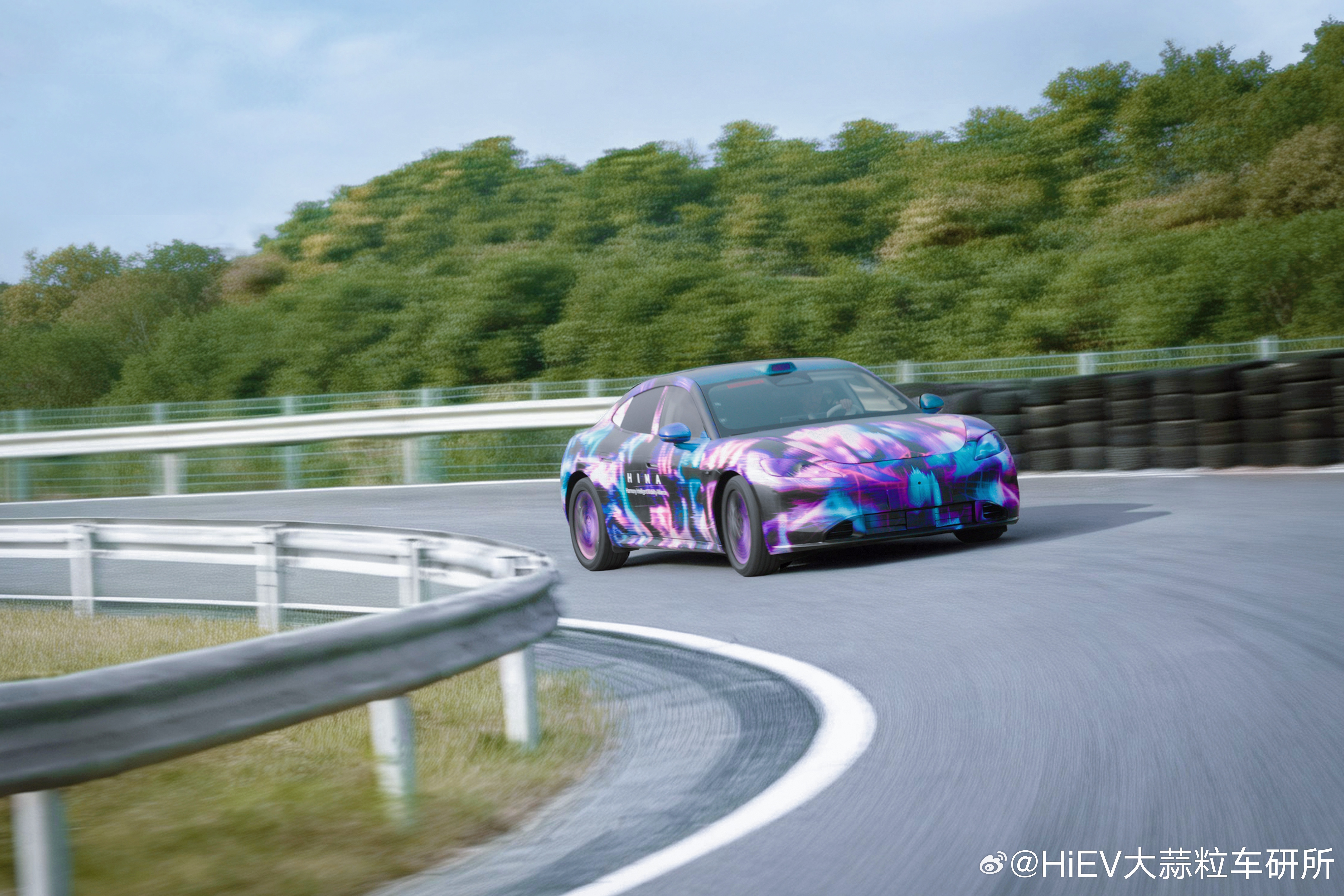 尚界Z7官方谍照来了。5米级车长，3米级轴距；照片展示的弯道姿态貌似很不错。尚界