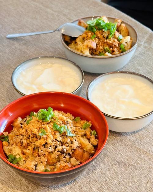 浙江温州旅游，烟火味的早餐值得寻味！
温州美食推荐：
1、温州糯米饭（咸味、甜味