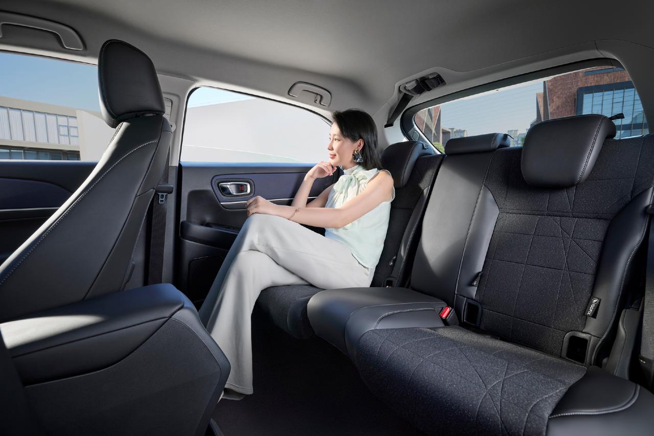 新缤智8.98万，共有三个焕新一口价版本，其中：
1.5L CVT 精英版8.9