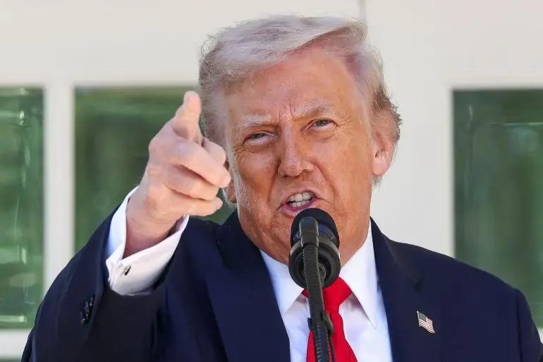 特朗普，治国跟开玩笑一样！
跟他最亲密的盟友，五眼联盟的兄弟加拿大，说翻脸就翻脸