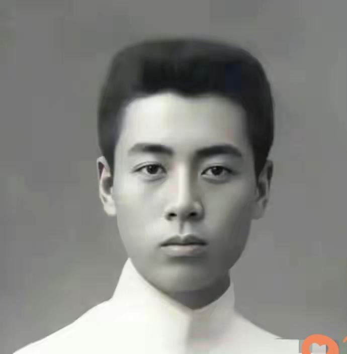 十九岁的周恩来，究竟有多让人折服？
 
年少时节，他便已是才思出众、气度卓然的青