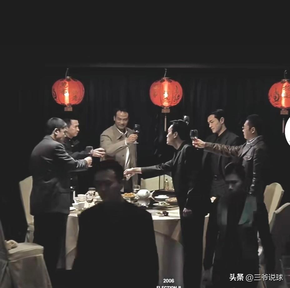 莫德里奇：我先走了，各位，我去开台等大家一起来喝酒看球。
萨拉赫，莱万，布冯：我