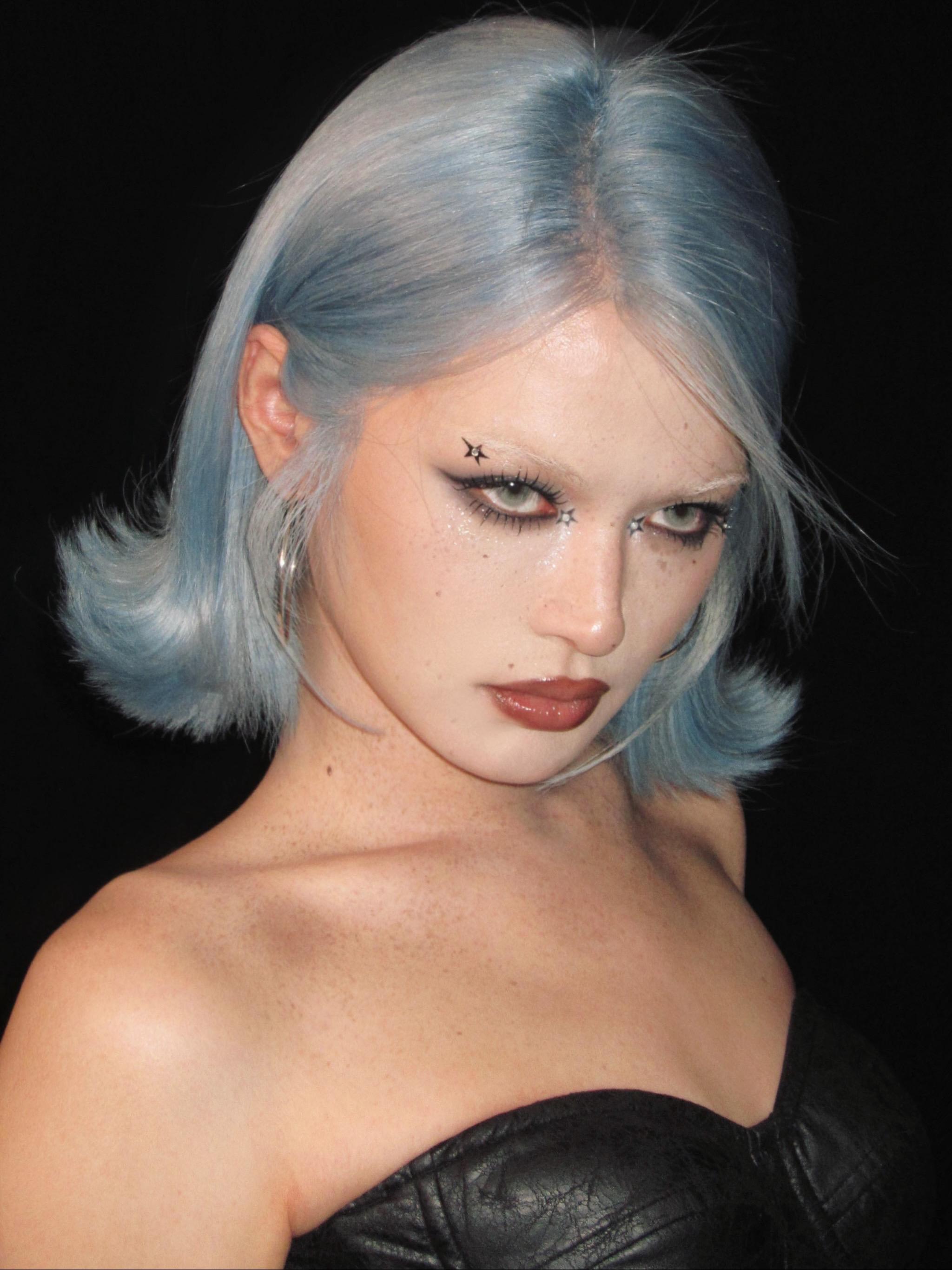 无眉是一种感觉…