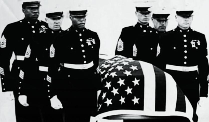 1985年，美国一名缉毒特工，惨遭墨西哥毒枭报复，全身骨骼折断，一根长钢钉钉入头