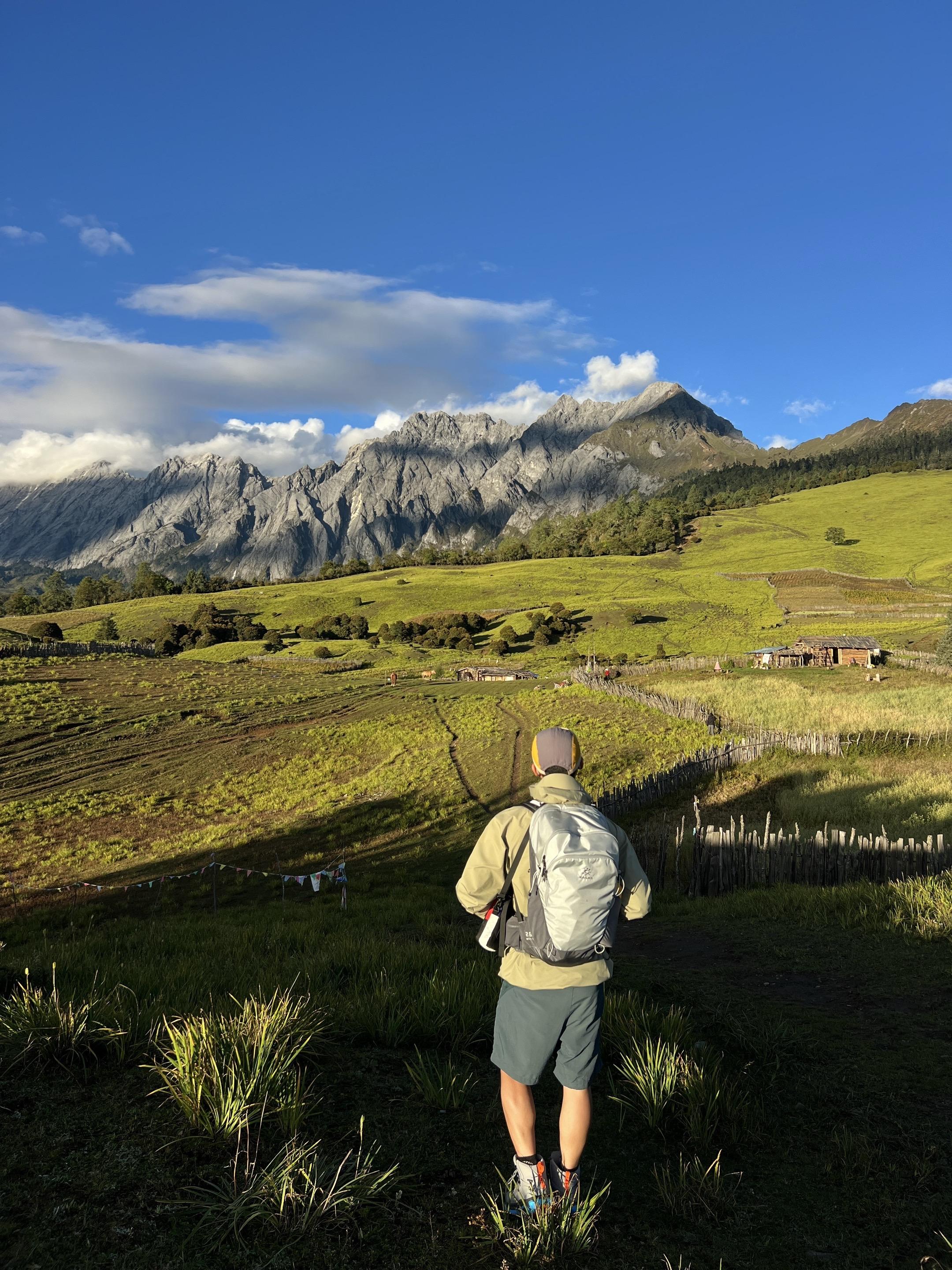 中秋、国庆云南2天1晚徒步路线最佳推荐. ⛰️“老药山➕黑海”它们都在...