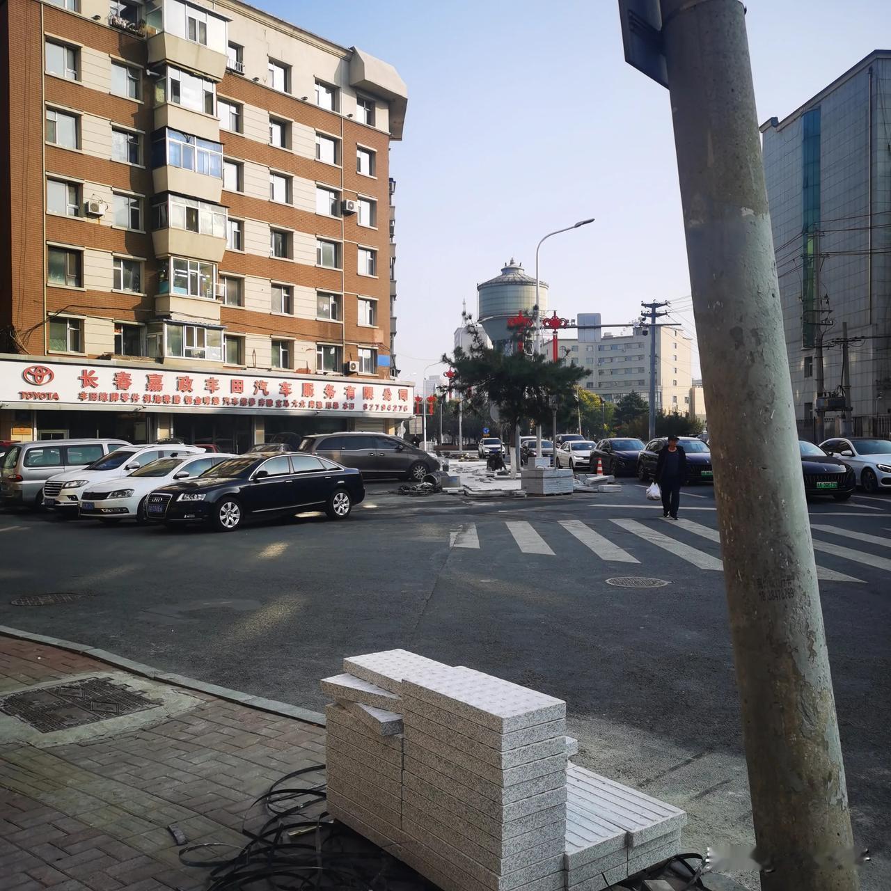  长春大事件:道路改造开始了！
春城某些些坑洼的道路，夏天积水，冬天积雪，尤其雨