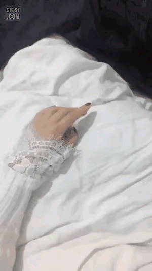 还是这个手厉害，这个动作看着很简单，一般的手做不到呀。