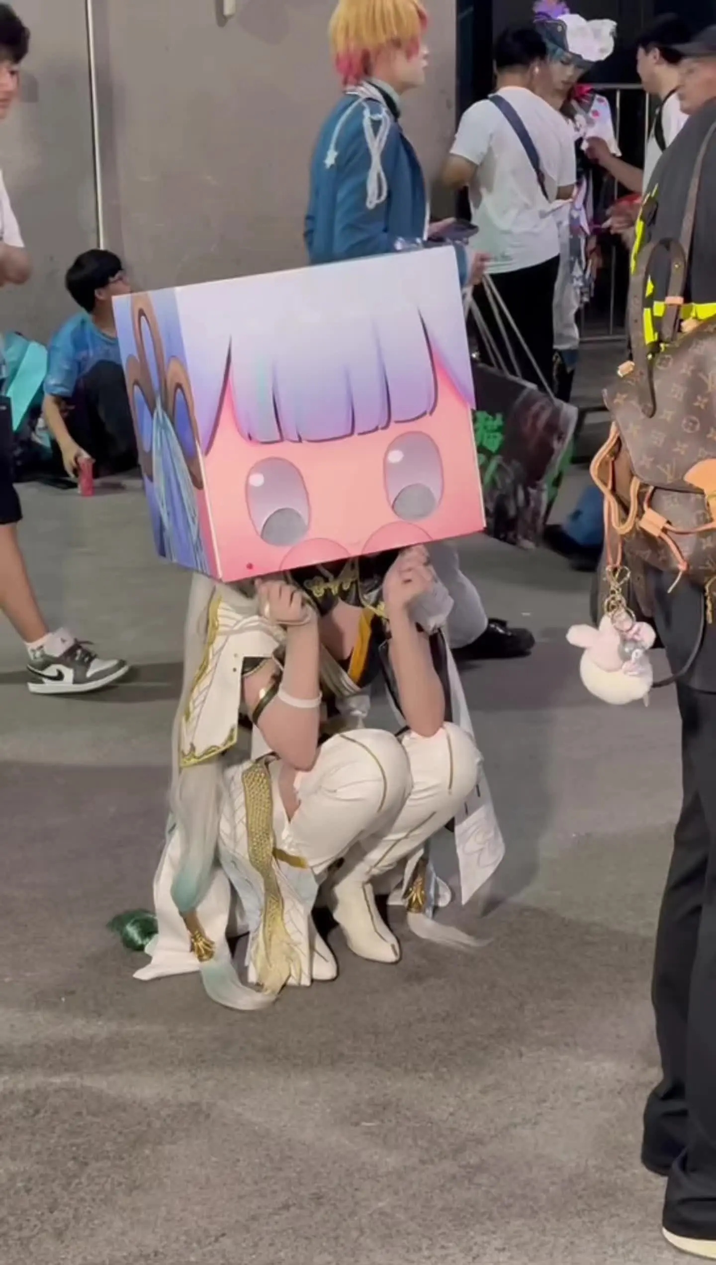 BW现场的这个大头今汐也太可爱了吧！ 系我系我呀！