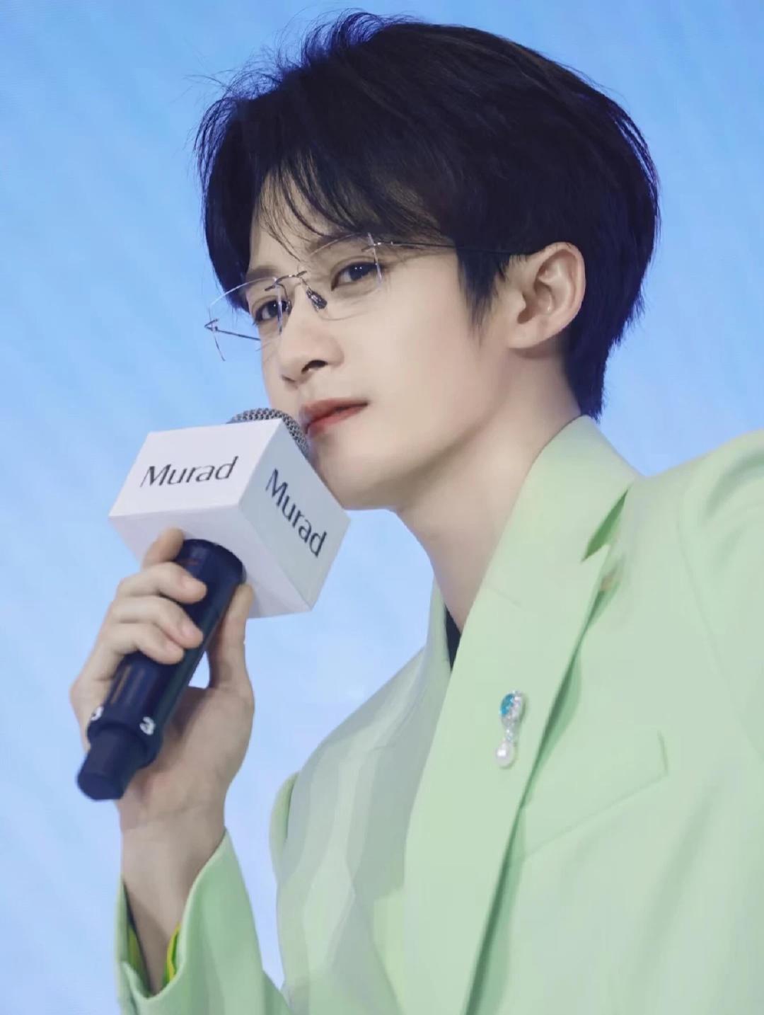 .檀健次新编舞檀健次即将迎来新的神之八秒 彩排状态直接封神！檀健次新编舞细节满满