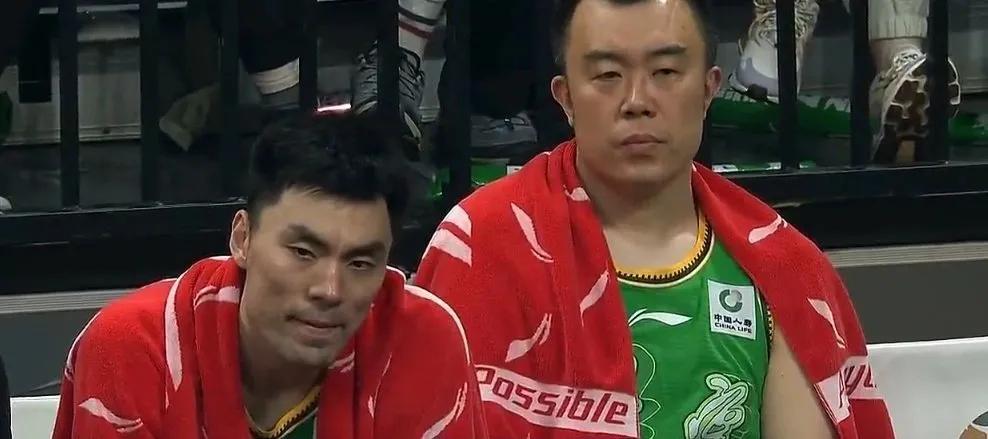 功夫熊猫、二哥，是时候退役了。
        随着辽宁被3：0横扫出局，辽宁也