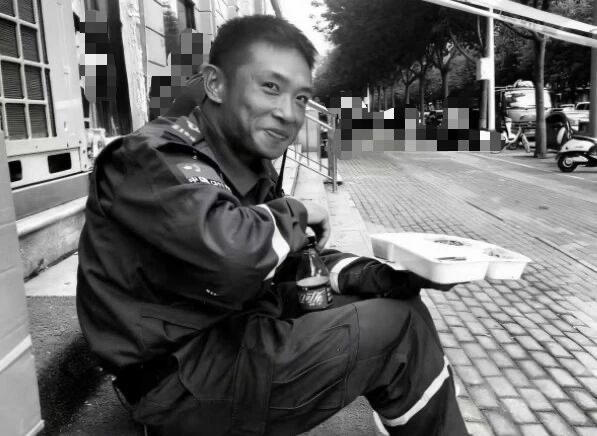 #重庆蓝天救援队队员李舟因病离世#【重庆市江北区蓝天救援队队员李舟因病离世，年仅