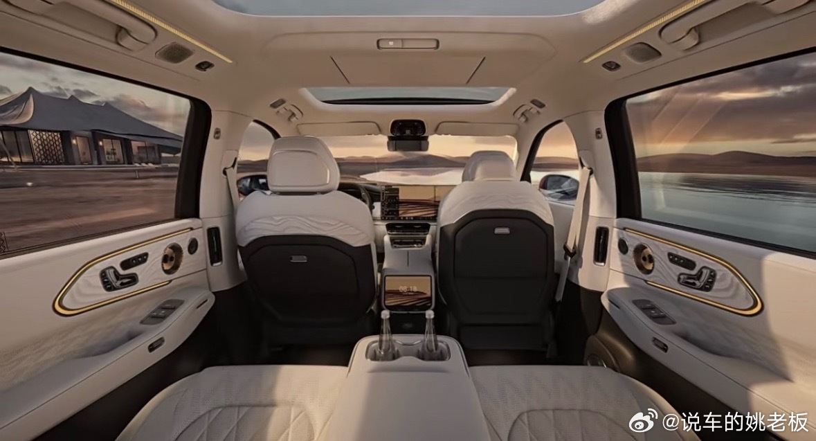 极氪8X官宣4月17日正式上市极氪官方确认，全新中大型旗舰电混SUV极氪8X，将