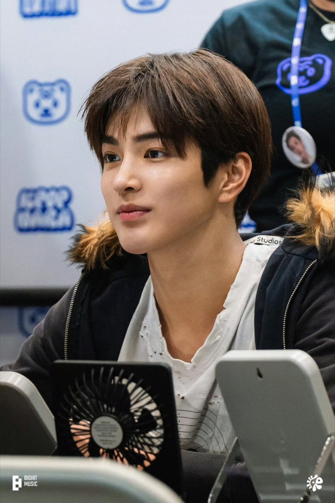 安乾镐只知道安乾镐特别帅 