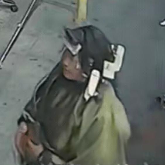 你能想象吗？河南一理发店老板最近遭遇了件离谱事，一女子在店里烫发4小时，最后定型