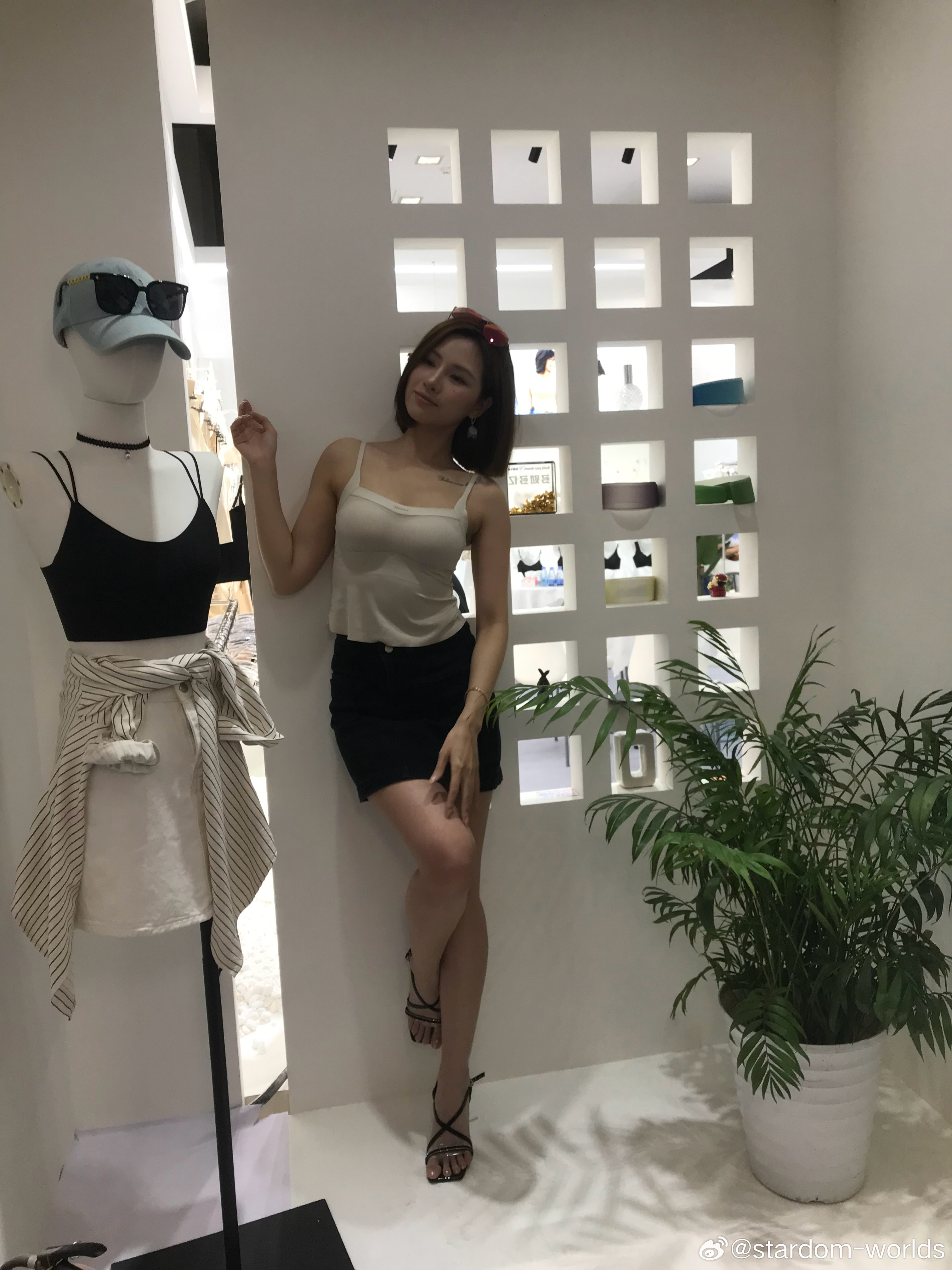 siuf 2026深圳内衣展 美女模特秀 
