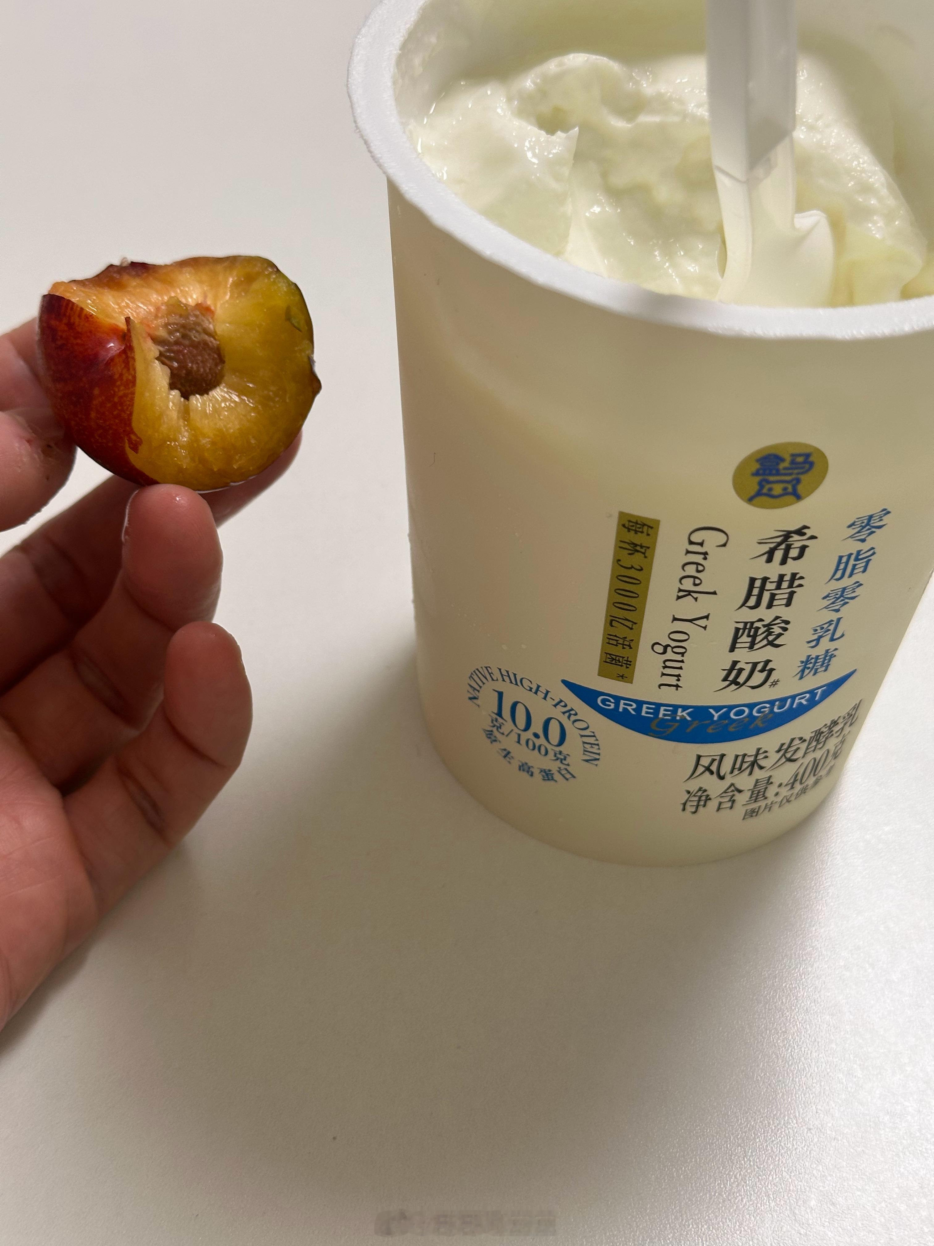 依旧保持着一周四练且每天都要加练30个引体和100个卷腹今天开始加到了120个卷
