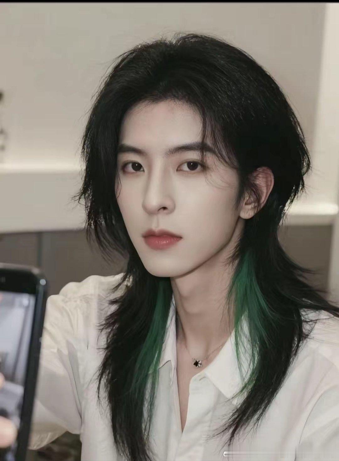 邱鼎杰  qdj向全世界安利邱鼎杰 你在我面前永远都闪闪发光，就像整个宇宙的星光