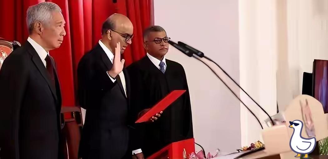 快讯 快讯
新加坡公开要求中国放弃自给自足

在美国举行的国际货币基金组织讲座上