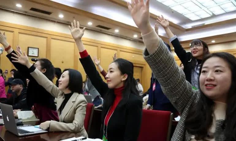 统一很可能已经进入了倒计时。有 3 个明显讯号：现在台海周边各种声音不断，外界吵