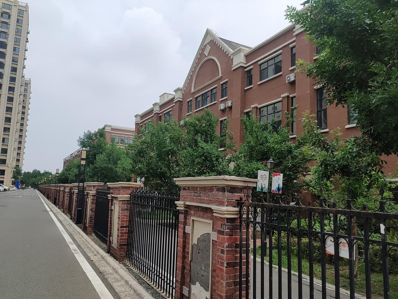 你希望什么时候退休45—50岁吧，因为这个年龄段失业后，再也找不到一个体面的工作